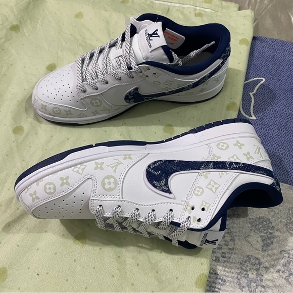 Nike Dunk Low x Louis Vuitton White and Blue Sneakers - Picture 6 of 14